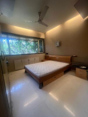 Bedroom in 4 BHK Villa at Chembur – for Rent