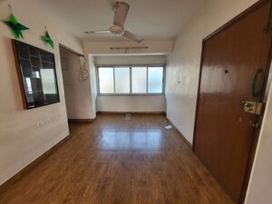 Living Room in 2 BHK Apartment at Empire Estate, Malabar Hill – for Rent