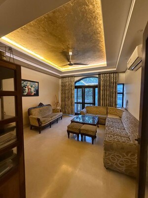 1 BHK Builder Floor For Rent in Saket