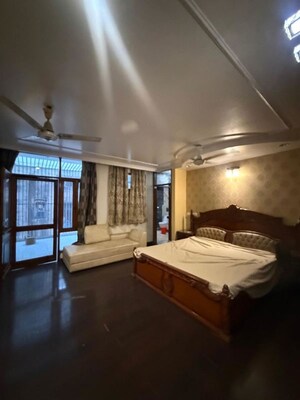 Bedroom in 1 BHK Builder Floor at Saket – for Rent