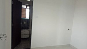Room in 3 BHK Apartment at Vaishnavi Heights Sion, Sion – for Sale