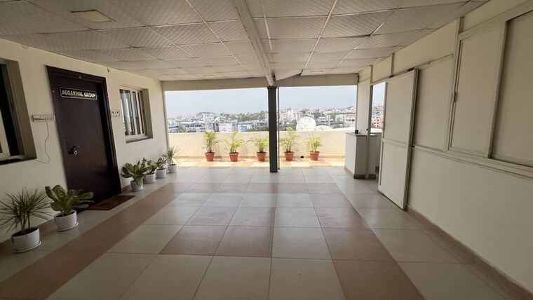  Parking, jubilee hills Commercial Office Space 2500 Sq.Ft. In Jubilee Hills Hyderabad 10338173