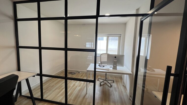 Balcony, jubilee hills Commercial Office Space 2500 Sq.Ft. In Jubilee Hills Hyderabad 10338173
