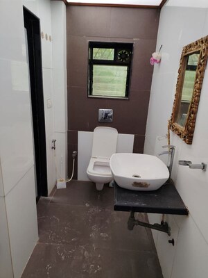 Bathroom in 3 BHK Villa at Chembur – for Rent