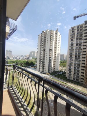 2 BHK Apartment – Exterior View View at Noida Central - for Rent