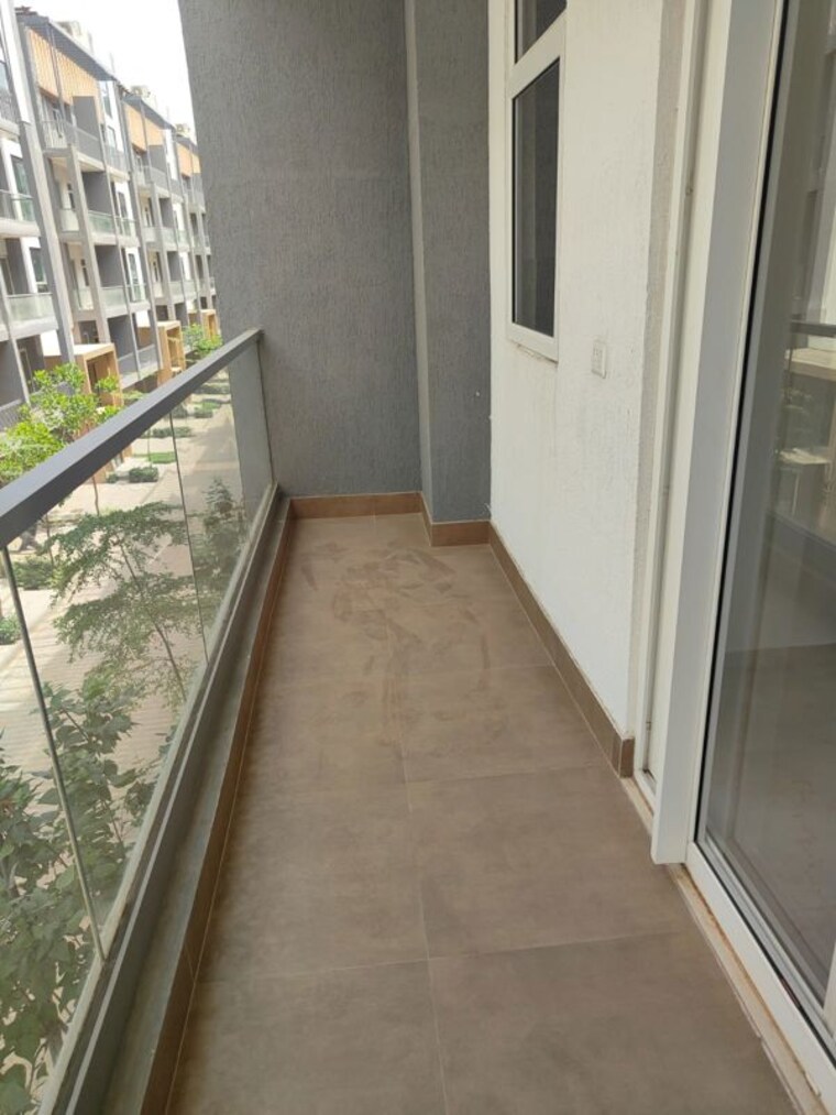 Balcony, smart-world-orchard 2 Bedroom 1350 Sq.Ft. Apartment In Sector 61 Gurgaon 10334745
