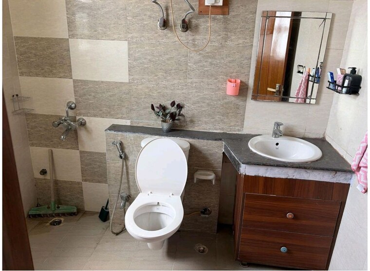 Bathroom, jalvayu-height 4 Bedroom 2600 Sq.Ft. Apartment In Phi Iii Greater Noida Greater Noida 10338344