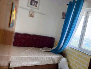 Bathroom in 4 BHK Apartment at Jalvayu Height, Phi Iii Greater Noida – for Rent