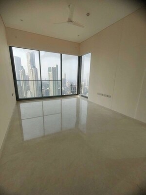 Room in 4 BHK Apartment at Rustomjee Crown, Prabhadevi – for Rent