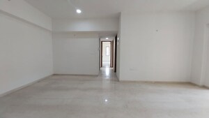 Room in 3.5 BHK Apartment at Lodha Bellagio, Powai – for Rent
