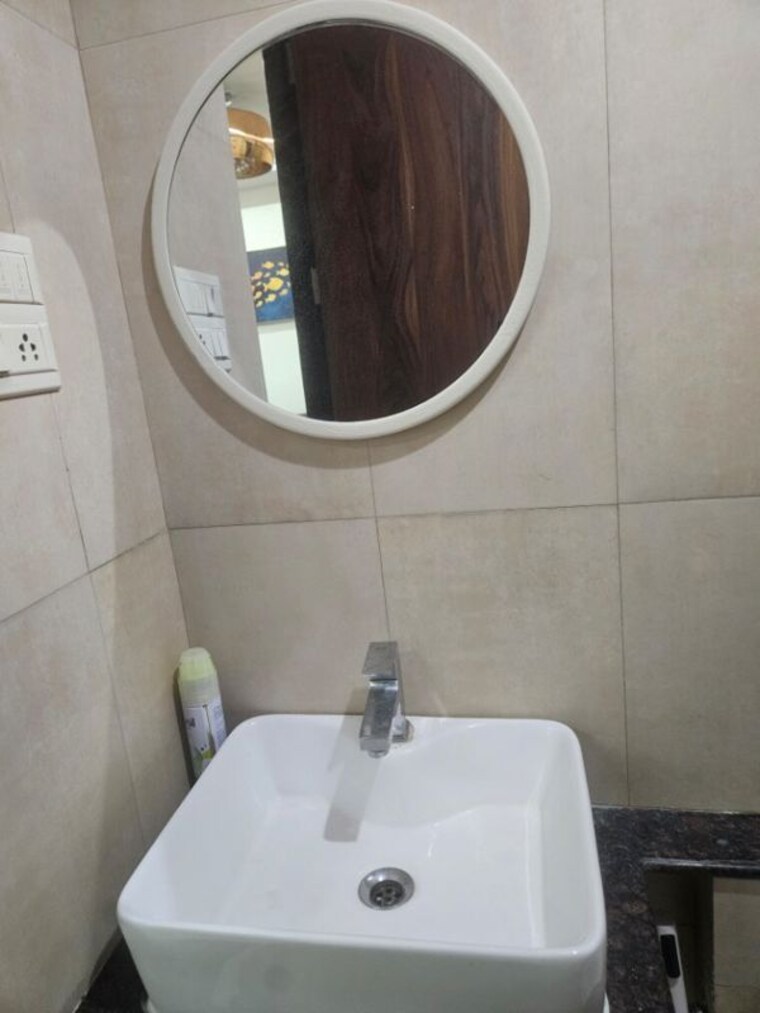 Bathroom, gurunam-guru-niwas 1 Bedroom 650 Sq.Ft. Apartment In Andheri East Mumbai 10165392