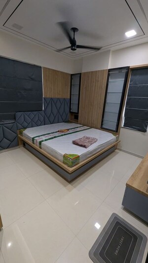 Bedroom in 3 BHK Apartment at Wakadkar Wasti – for Rent