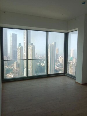 Room in 4 BHK Apartment at Rustomjee Crown, Prabhadevi – for Rent