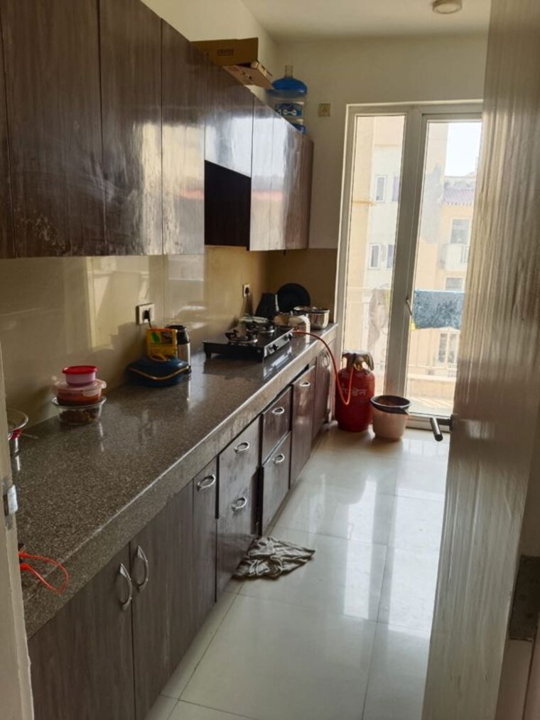 Kitchen, sector 93b 3 Bedroom 300 Sq.Mt. Builder Floor In Sector 93b Noida 10338515
