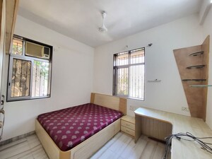 Bedroom in 2 BHK Apartment at Wadala – for Rent