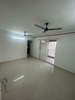 Room in 2 BHK Apartment at Sukhwani Hermosa Casa, Mundhwa – for Rent