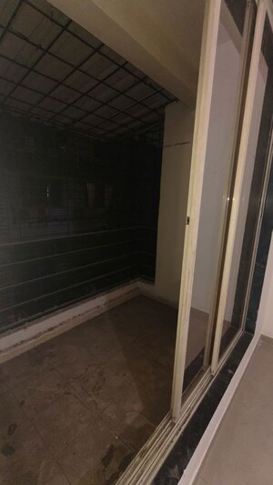 Bathroom in 1 BHK Apartment at Ulwe Sector 8 – for Rent