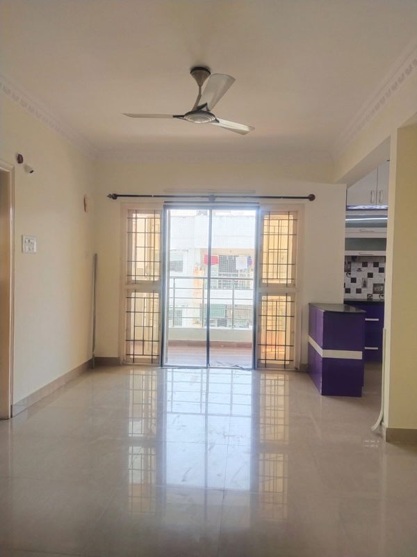 2 BHK Apartment For Sale in MC Sarovar