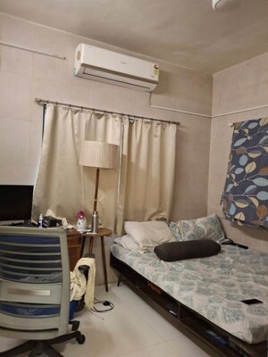 Bedroom in 2 BHK Apartment at Bandra West – for Rent