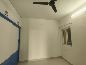 Room in 3 BHK Apartment at K Raheja Corp Vistas, Nacharam – for Rent