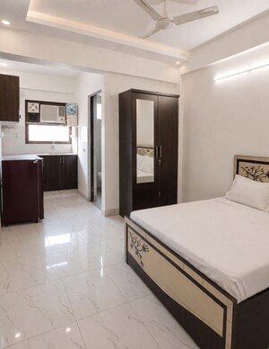 Room in 1 BHK Builder Floor at Sector 94 – for Sale