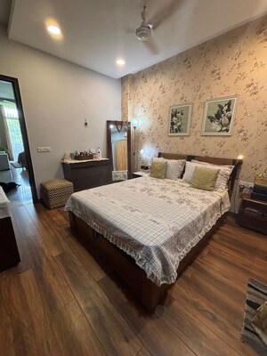 Bedroom in 3 BHK Builder Floor at Vipul World Floors, Sector 48 – for Sale