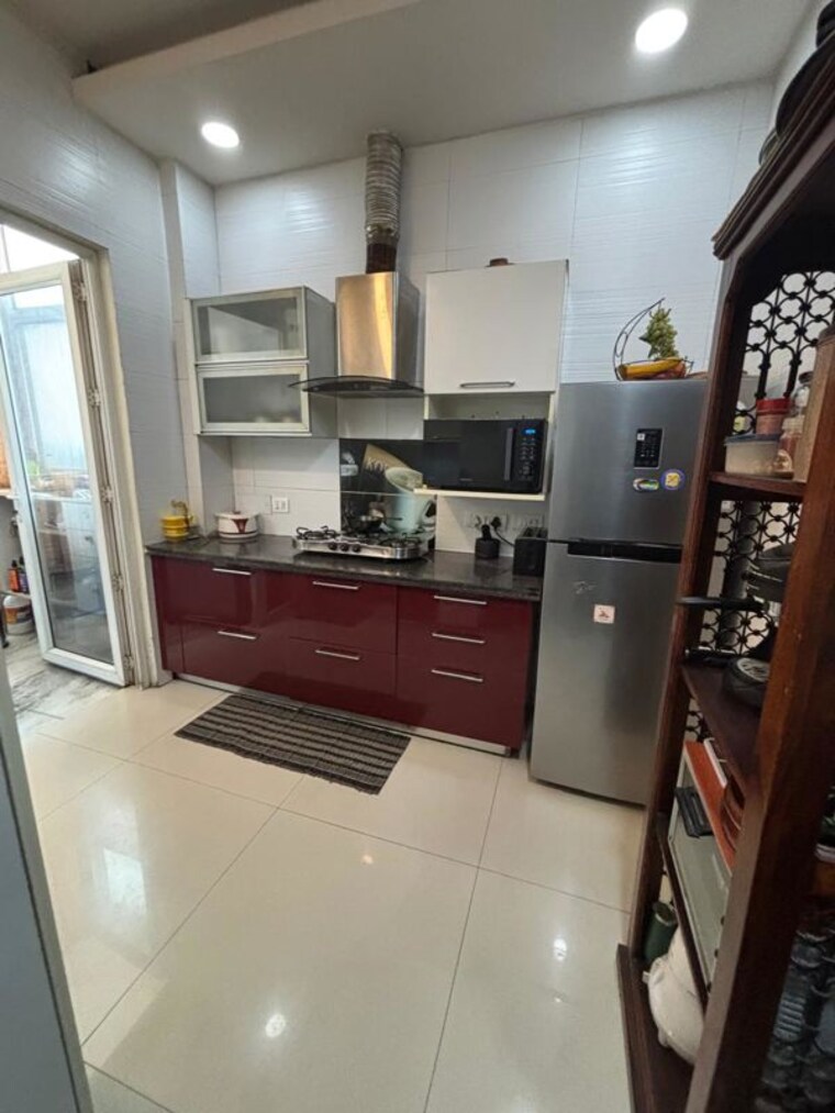 Kitchen, vipul-world-floors 3 Bedroom 240 Sq.Yd. Builder Floor In Sector 48 Gurgaon 10338665