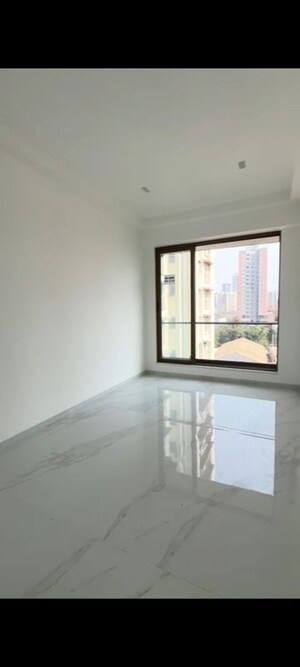 Room in 4 BHK Apartment at Next Space Aureate, Borivali West – for Sale