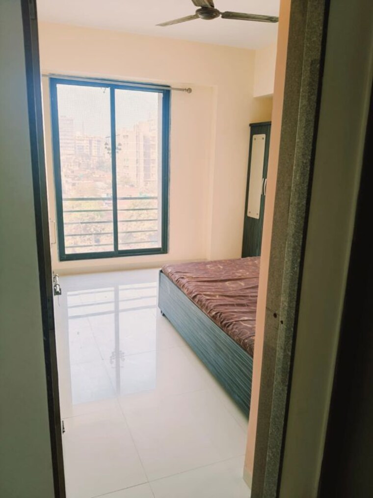 Room, satellite 2 Bedroom 1350 Sq.Ft. Apartment In Satellite Ahmedabad 10338562