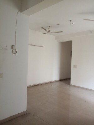 Room in 2 BHK Apartment at Radicon Vedantam, Sector 16c Greater Noida – for Sale