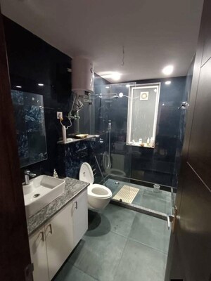Team Area in 2 BHK Apartment at Saket – for Rent