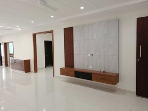 Room in 3.5 BHK Apartment at NCC Urban One, Narsingi – for Rent