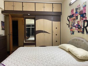 Bedroom in 3 BHK Apartment at Juhu – for Rent