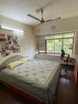 Bedroom in 3 BHK Apartment at Juhu – for Rent
