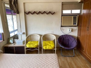Bedroom in 3 BHK Apartment at Juhu – for Rent
