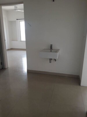 Room in 2 BHK Apartment at Kakkad Madhuban, Balewadi – for Rent