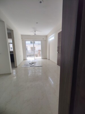 Room in 2.5 BHK Builder Floor at Smart World Gems, Sector 89 – for Rent