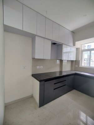 Kitchen in 2.5 BHK Builder Floor at Smart World Gems, Sector 89 – for Rent