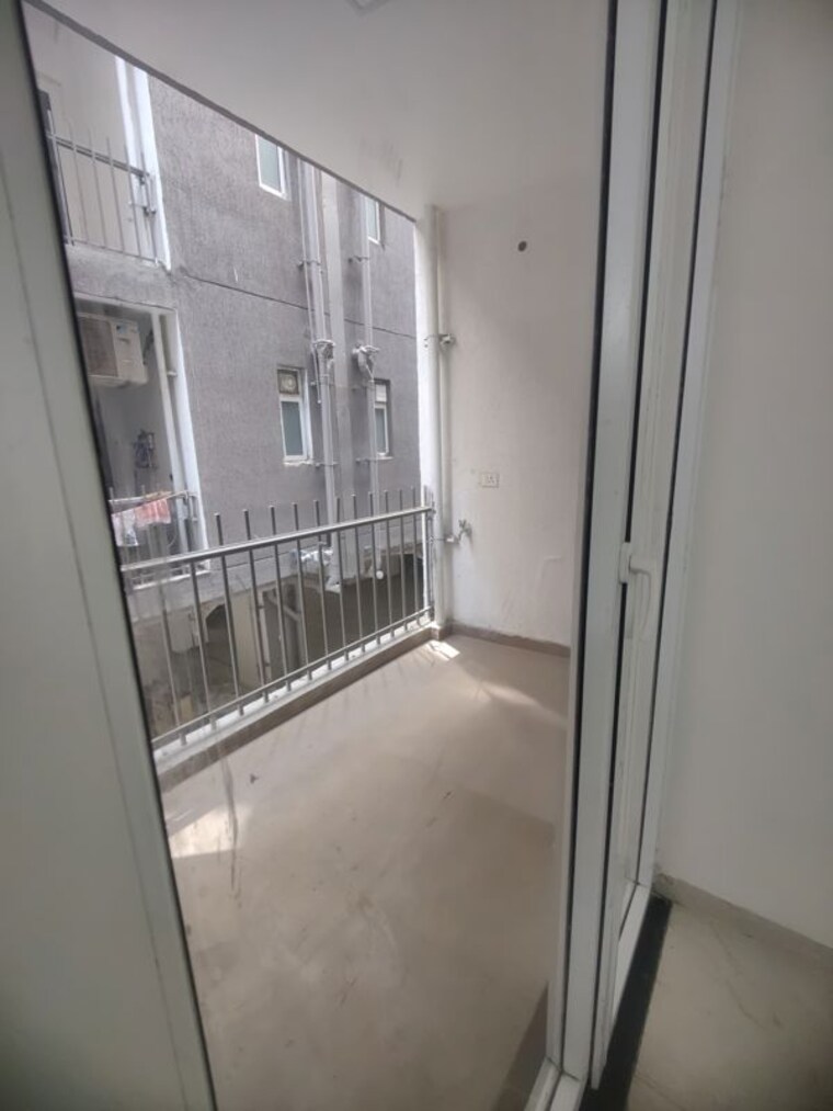 Balcony, smart-world-gems 2.5 Bedroom 1208 Sq.Ft. Builder Floor In Sector 89 Gurgaon 10338754
