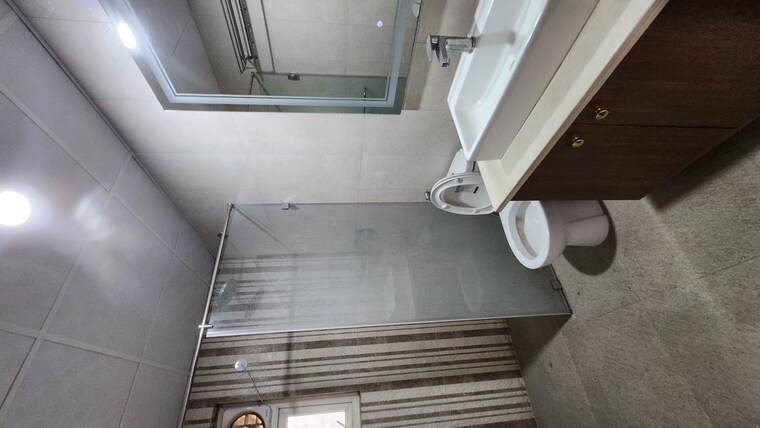 Washroom, central-park-flower-valley-aqua-front-towers 3 Bedroom 2600 Sq.Ft. Apartment In Sohna Sector 33 Gurgaon 10338840