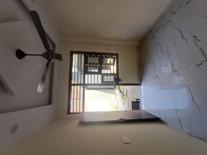 Room in 3.5 BHK Independent House at Palla – for Sale