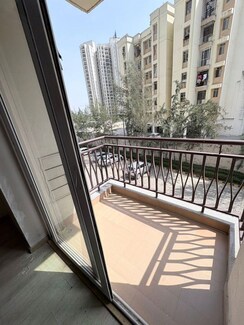 3.5 BHK + Servant Room Apartment For Rent in Shalimar Oneworld Vista