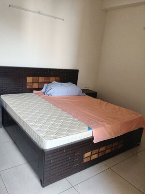 Bedroom in 2 BHK Apartment at Land Craft Golf Links Apartment Phase 2, Pandav Nagar – for Sale