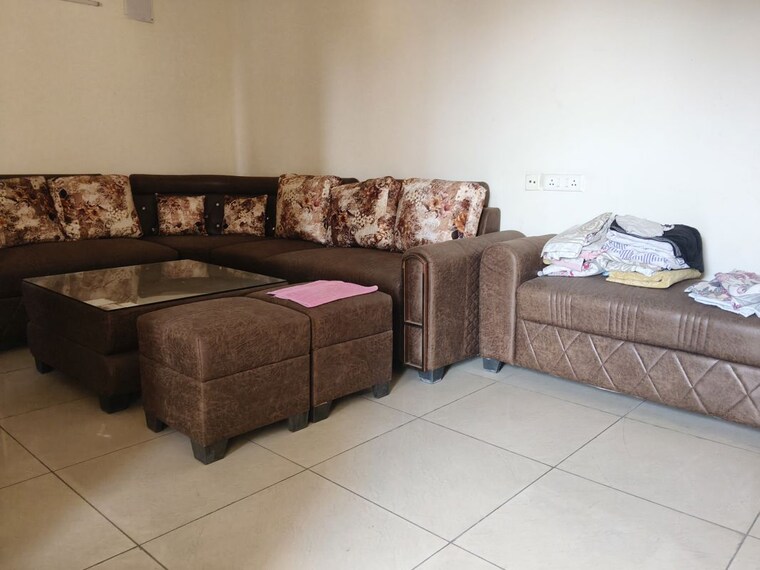 Living Room, land-craft-golf-links-apartment-phase-2 2 Bedroom 1135 Sq.Ft. Apartment In Pandav Nagar Ghaziabad 10338926