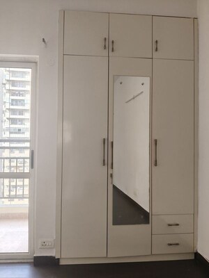 Building Lobby in 2.5 BHK Apartment at Landcraft Golf Links, Pandav Nagar – for Rent