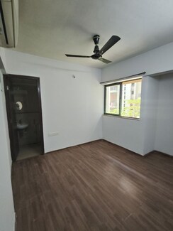 1.5 BHK + Pooja Room,Store Room Apartment For Rent in Lodha Lakeshore Greens