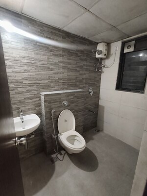 Attached Bathroom in 1.5 BHK Apartment at Lodha Lakeshore Greens, Dombivli East – for Rent