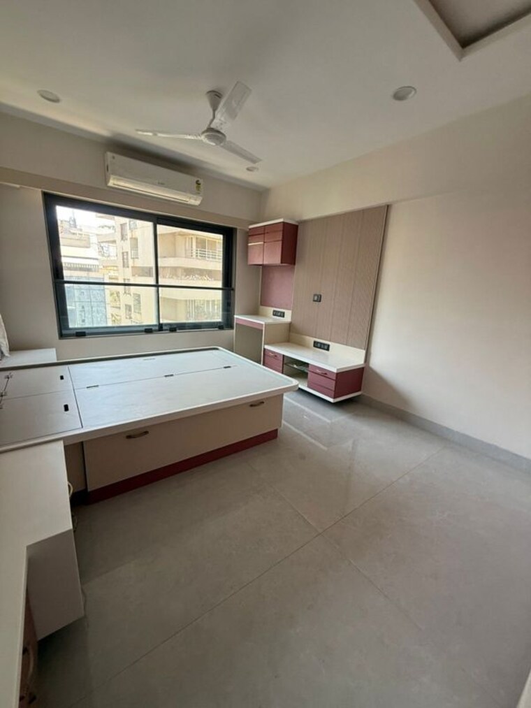 Bedroom, khar west 3 Bedroom 1100 Sq.Ft. Apartment In Khar West Mumbai 10338960