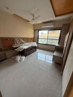 3 BHK + Pooja Room Apartment For Rent in Khar West