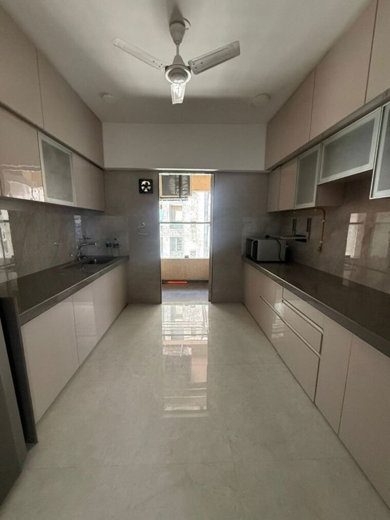 Kitchen, khar west 3 Bedroom 1100 Sq.Ft. Apartment In Khar West Mumbai 10338960